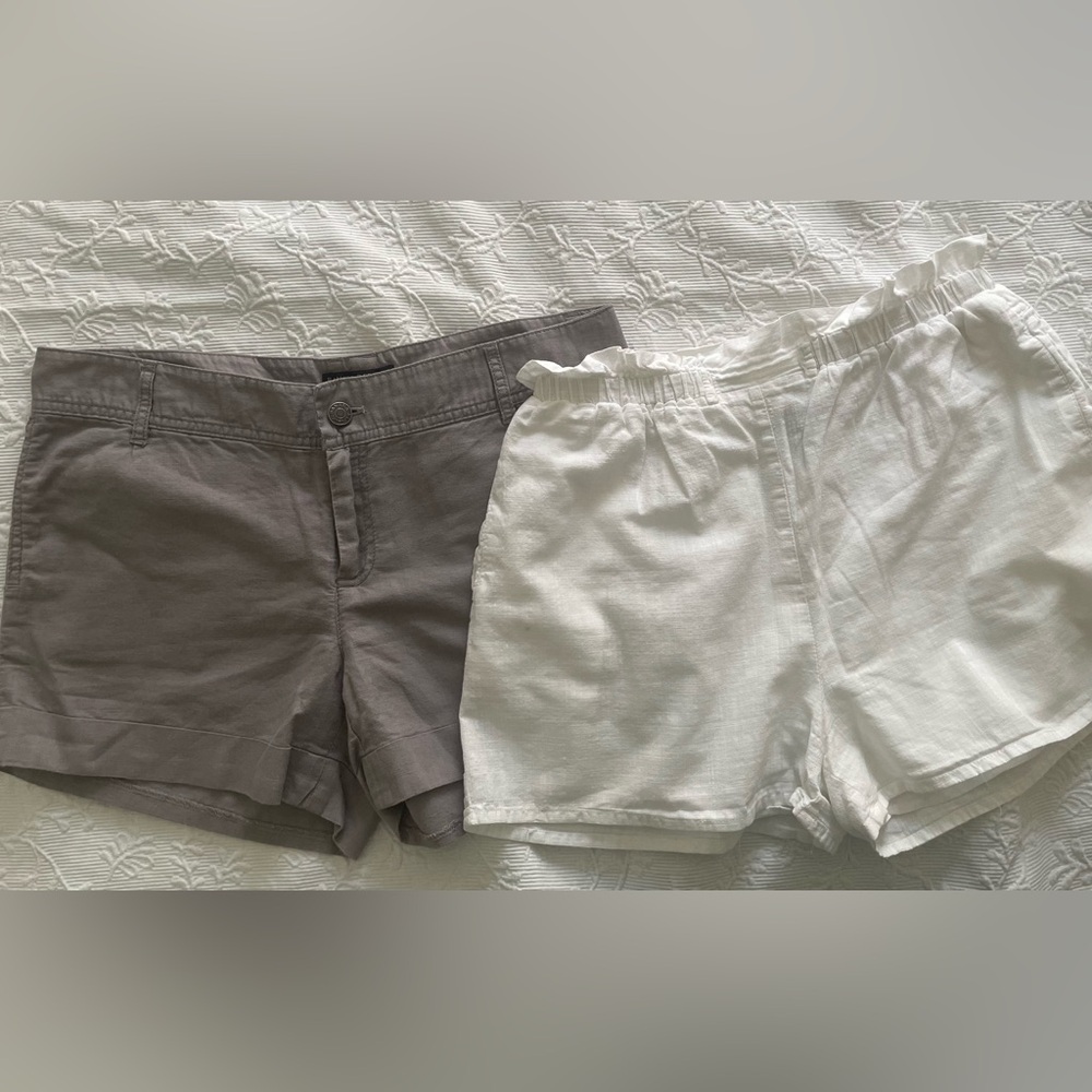 Bundle of 2 linen shorts, size 8